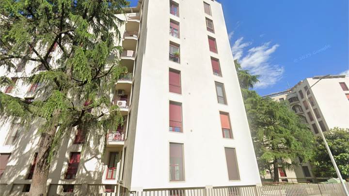 SAN PAOLO 3 LOCALI PIANO ALTO 