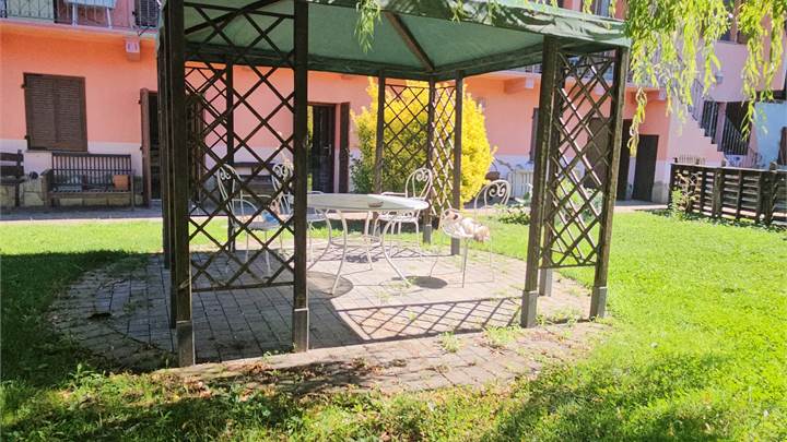 PORZIONE DI CASA DI CAMPAGANA COMPLETAMENTE RISTRUTTURATA